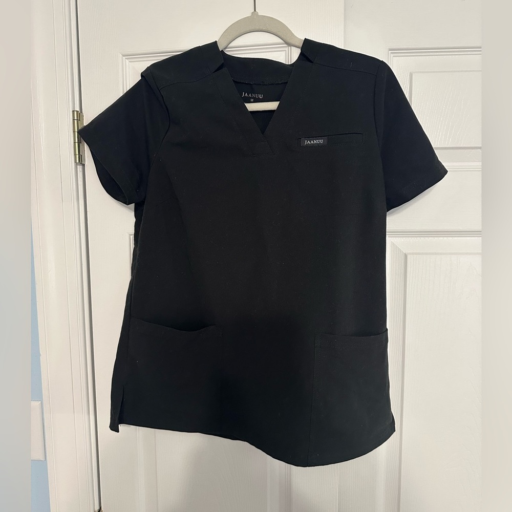 Jaanuu Classic Black V-Neck Scrub Top